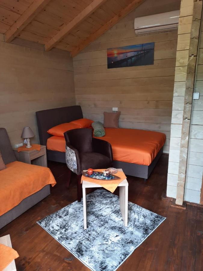 Mali Raj Apartmani Cetinje Eksteriør billede