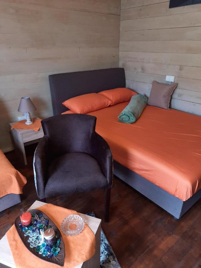 Mali Raj Apartmani Cetinje Eksteriør billede