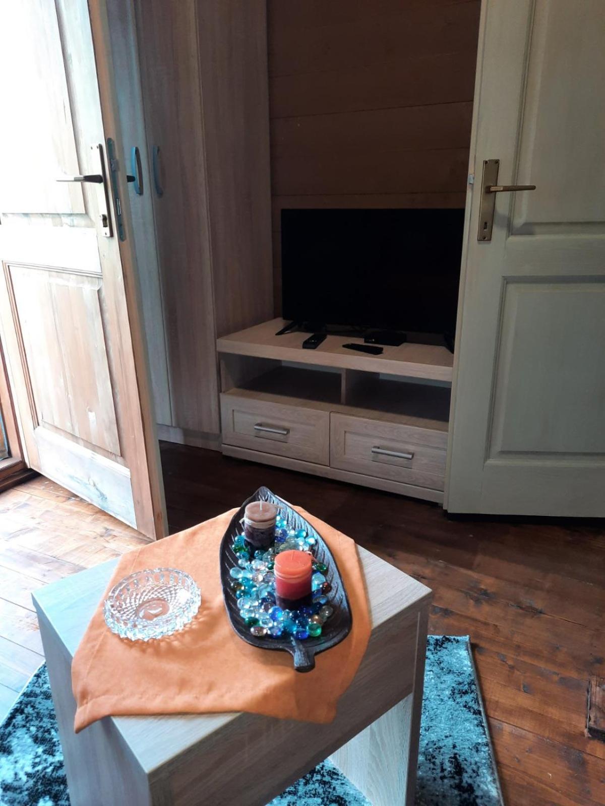 Mali Raj Apartmani Cetinje Eksteriør billede